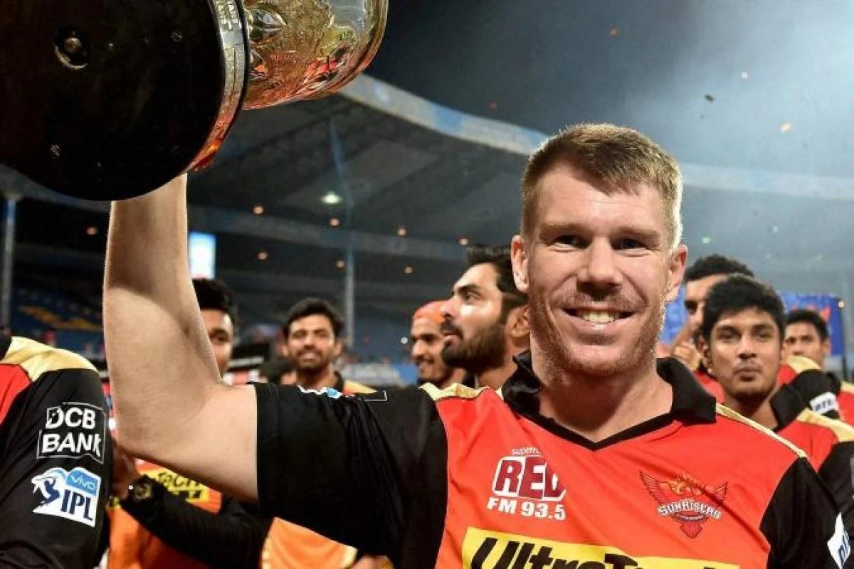 IPL 2021: মহেন্দ্র সিং ধোনির চেয়ে এগিয়ে গেলেন ডেভিড ওয়ার্নার 3