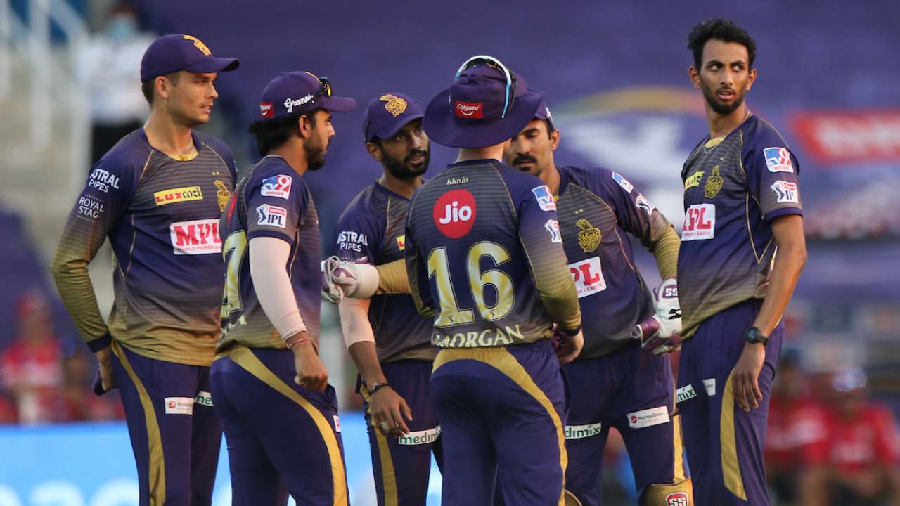 ভিডিও: কাজে আসলেন না দলের, বরুণ চক্রবর্তীর দুর্দান্ত বলে আউট হন রজত পাতিদার 2