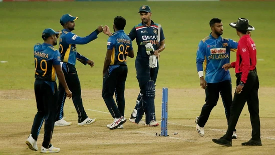 ইশান ও পৃথ্বীর প্রশংসায় পঞ্চমুখ হয়েও এই তিন ক্রিকেটারকে জয়ের কৃতিত্ব দেন শিখর ধাওয়ান 1