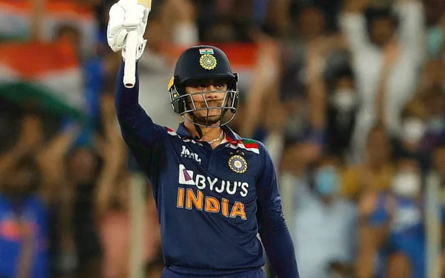 ৫ জন ক্রিকেটার যারা নিজেদের কেরিয়ার শুরু করেছিলেন ছয় মেরে 2