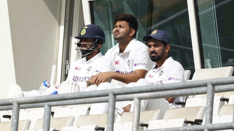 ভারতের এই জঘন্য পারফর্মেন্সের ঘায়ে নুন ছেটালেন মাইকেল ভন, এই দুই তারকাকে নিশানা করলেন 3