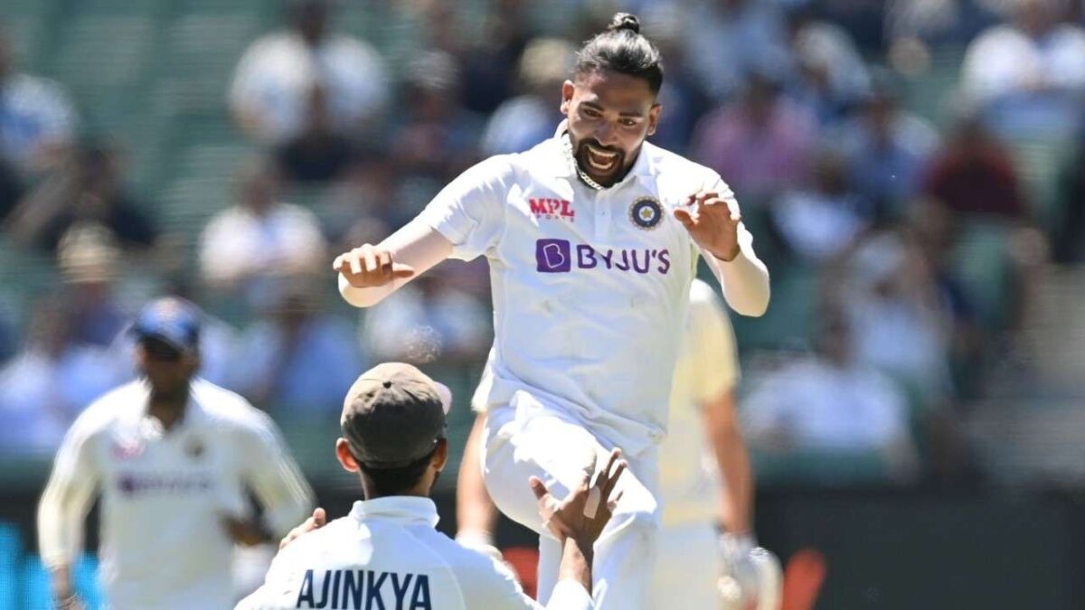 IND vs NZ 1st Test 2021: দুর্দান্ত পারফরম্যান্সের পরও টিম ইন্ডিয়া থেকে বাদ পড়লেন মোহাম্মদ সিরাজ, সোশ্যাল মিডিয়ায় ক্ষুব্ধ ভক্তরা 1