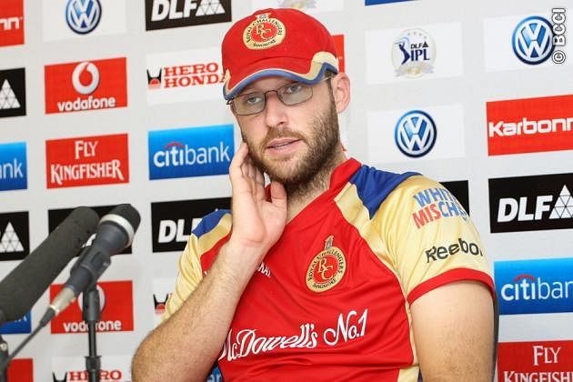 IPL: আইপিএলের মাঝপথেই অধিনায়কত্বের দায়িত্ব ছেড়েছেন এই ৫ ক্রিকেটার !! দেখে নিন তালিকায় কারা রয়েছেন 1