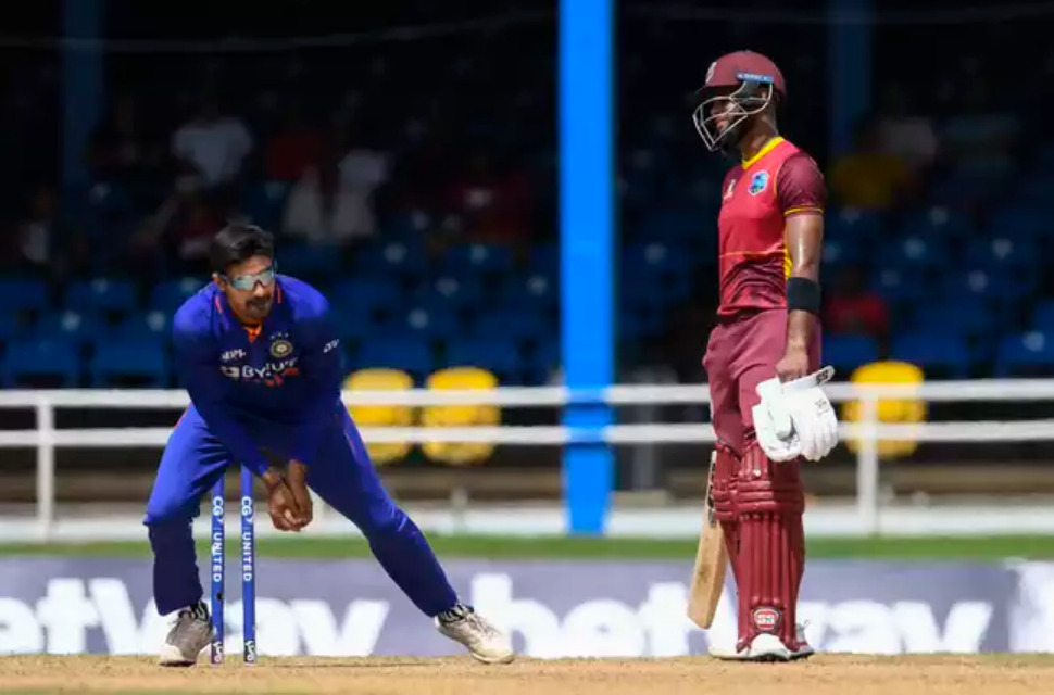 BCCI-র বাজেট কম নাকি? প্রসিদ্ধ কৃষ্ণার জার্সি পরে দীপক হুদা মাঠে নামতেই হলেন ট্রোল !! 2