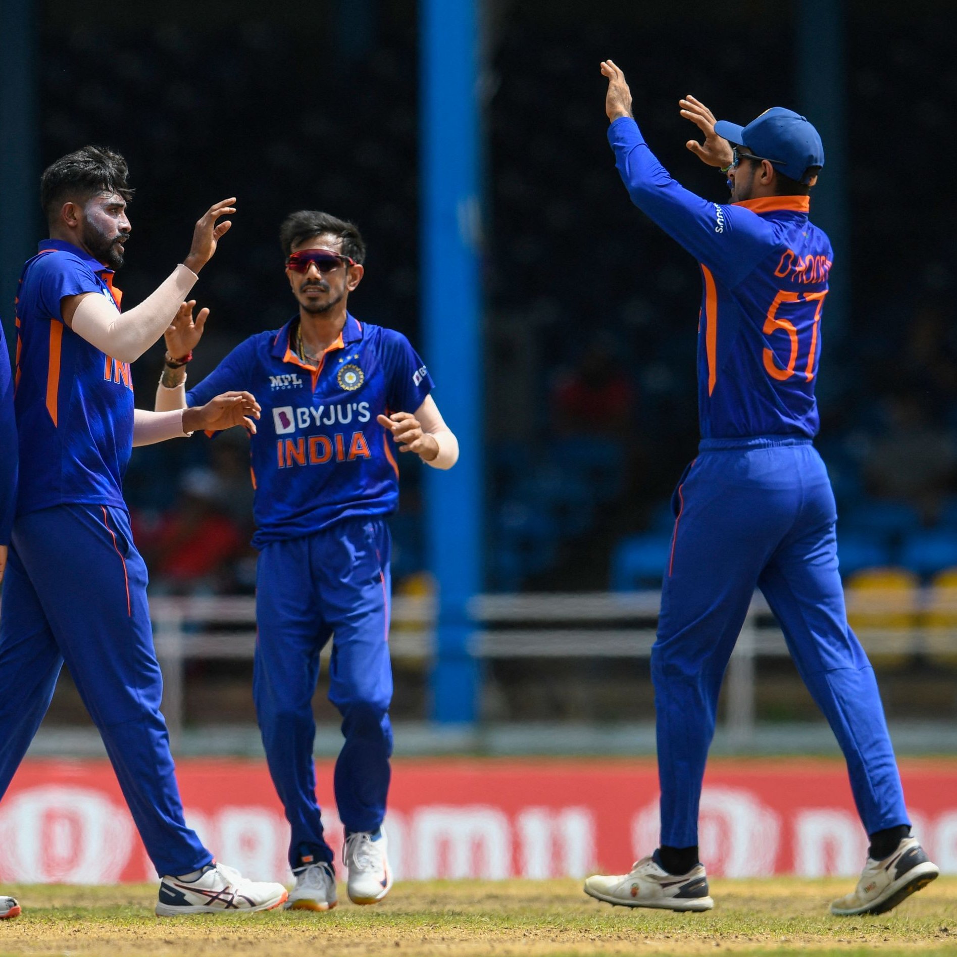 IND vs WI: ওয়েস্ট ইন্ডিজের বিপক্ষে প্রথম ODI-তে ৩ রানে দুর্দান্ত জয় ভারতের !! 4