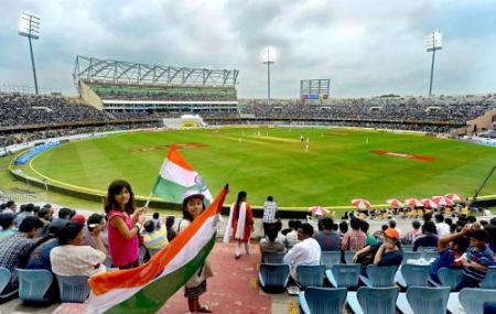 IND vs AUS: হায়দরাবাদ টি-২০ ম্যাচের টিকিট ব্ল্যাকে বিক্রি? HCA প্রধান আজহারউদ্দিন জানালেন সত্যি !! 4