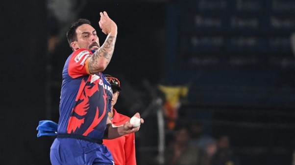 ভিডিও: মাঠের মধ্যেই ঝামেলায় জড়ালেন মিচেল জনসন, হইচই ক্রিকেট মহলে !! 2