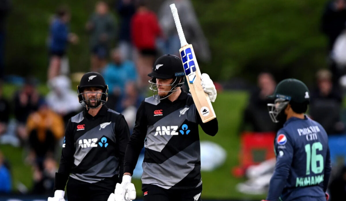 NZ vs PAK: জয়ের ধারাবাহিকতা বোঝায় থাকলো নিউজিল্যান্ডের, ৯ উইকেটে উড়লো পাকিস্তান !! 1