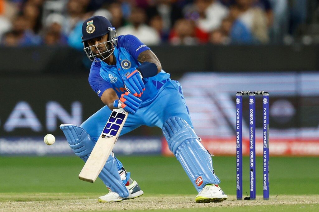 IND vs ENG: সূর্যের প্রশংসায় পঞ্চমুখ ইংরেজ তারকা, সেমির লড়াই শুরু হওয়ার আগেই কার্যত মানলেন হার !! 1