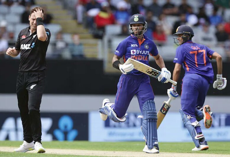 IND vs NZ: অধিনায়কোচিত ইনিংস খেলে আউট হলেন শিখর ধাওয়ান, দুই ওপেনার'কে দ্রুত হারালো ভারত !! 1