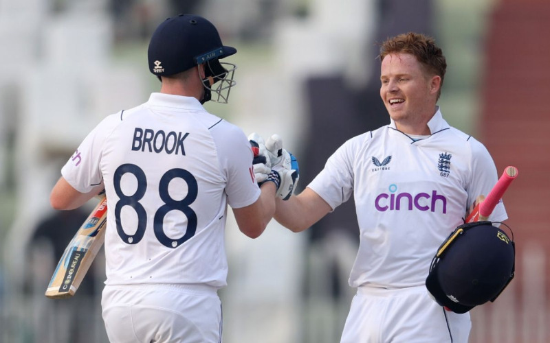 ENG VS PAK: ইংল্যান্ড বনাম পাকিস্তান ম্যাচ চলাকালীন দেখা গেলো যুবতীর ভাইরাল নাচ, প্রকাশ্যে আসতেই তুমুল ভাইরাল !! 2