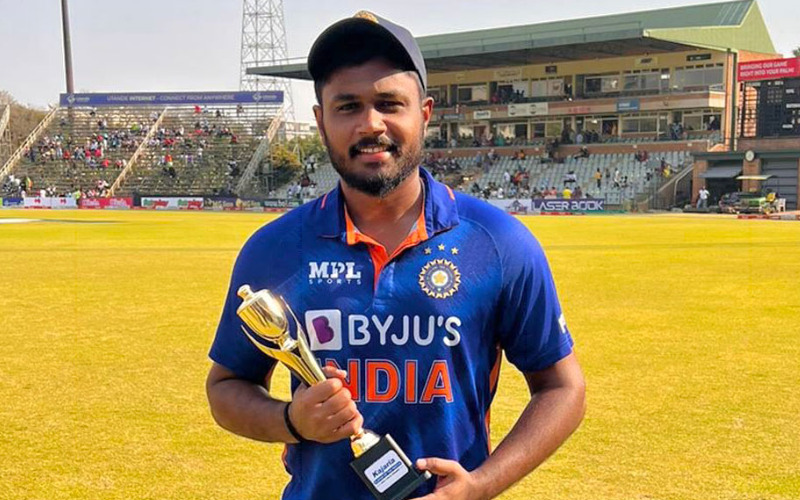 সঞ্জু স্যামসনকে বসার সুযোগ দিলো না ভারতীয় টিম ম্যানেজমেন্ট, ভিডিও প্রকাশ্যে আসতেই ক্ষোভের মুখে ভারতীয় টিম ম্যানেজমেন্ট !! 4