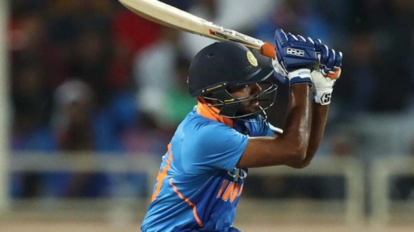 Team India: হার্দিক পান্ডিয়ার জায়গা নড়বড়ে করে দিলেন এই তারকা অলরাউন্ডার, জলদি এবার দেখবেন বাইরের রাস্তা !! 4