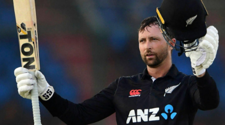 PAK VS NZ: আম্পায়ারের পায়ে ছুড়ে মারলেন বল, ব্যান হওয়ার ভয়ে লাইভ ম্যাচেই পা ধরে ক্ষমা চাইলেন পাক বোলার, ভিডিও ভাইরাল !! 3