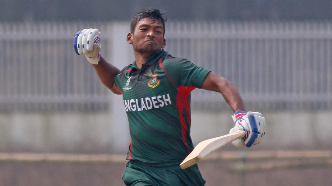 BPL 2023: ছক্কা বাঁচাতে শূন্যে শরীর ভাসিয়ে দিলেন শান্ত ! বরাতজোরে রক্ষা বড় দুর্ঘটনা থেকে !! 2 Najmul Hossain Shanto | image: twitter