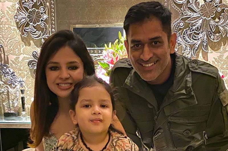 IPL 2023: আইপিএল 2023-এর চেন্নাই সুপার কিংসের (CSK) খেলোয়াড়দের স্ত্রী এবং গার্লফ্রেন্ড !! 2 MS DHONI