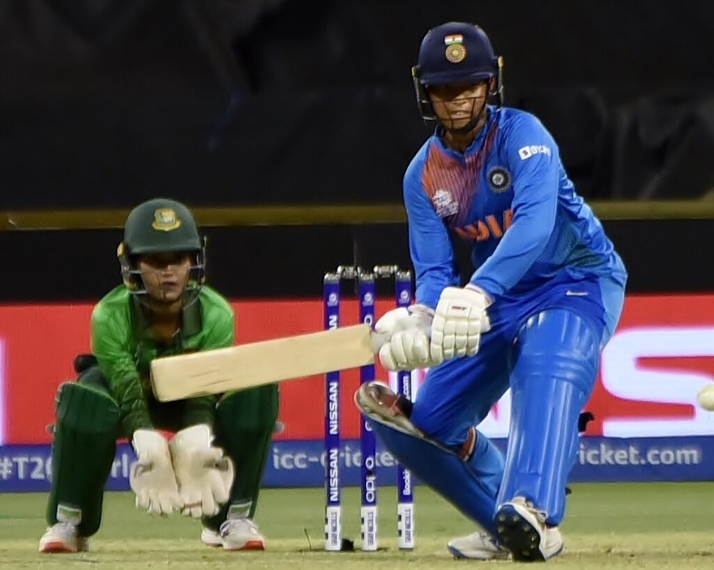 WPL 2023: ক্রিকেটার কিনতে তৃতীয় রাউন্ডেও হল নোটের বৃষ্টি, এই তুখোড় খেলোয়াড়দের নিতে খরচ হল কোটি কোটি টাকা !! 7