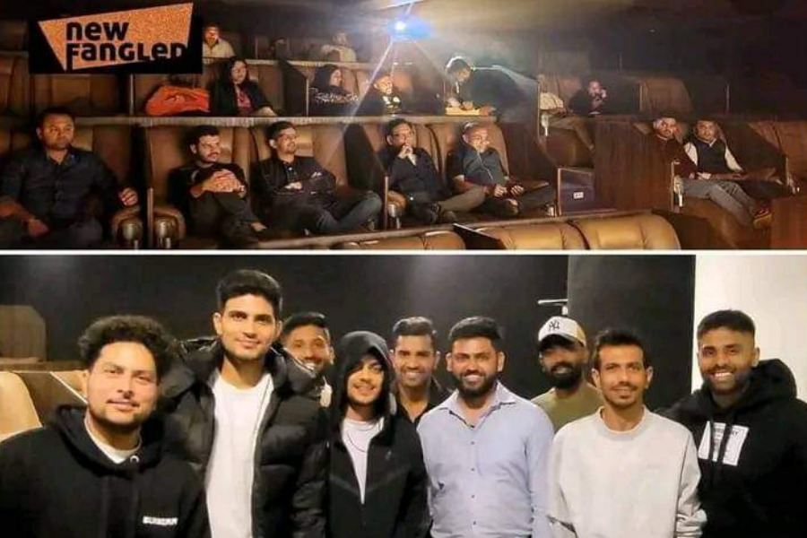 অবশেষে 'পাঠান' দেখল টিম ইন্ডিয়া, শাহরুখ খানের কামব্যাক দেখে এই মন্তব্য করলো ভারতীয় দল !! 2 Indian players watching pathan