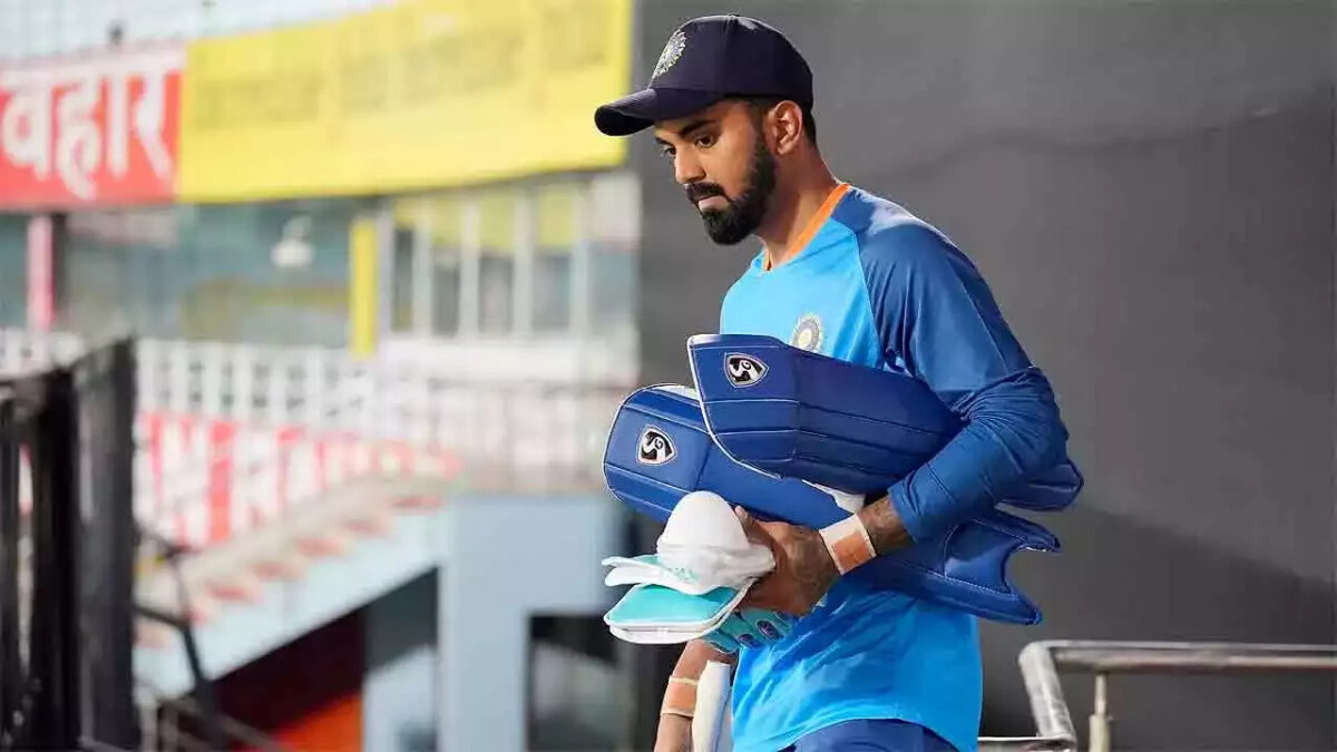 IND vs AUS: চেন্নাইতে ম্যাচ চলাকালীন হঠাৎই মাঠ ছাড়লেন KL রাহুল, চোট নাকি অন্য কারণ? শঙ্কায় ক্রিকেট অনুরাগীরা !! 1