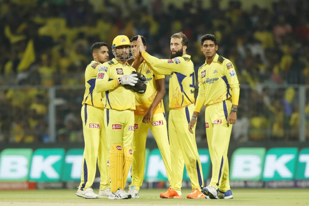IPL Final: ফাইনালে বড় ধাক্কা খাবে CSK, রাহানে-জাদেজা ছাড়াই ট্রফি জয়ের লড়াইয়ে নামবে ধোনি বাহিনী !! 3