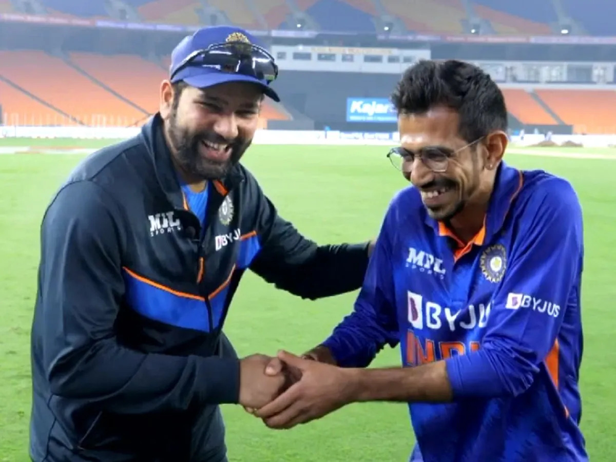 "আমার স্বামীকে চুরি করেছ", জন্মদিনে রোহিত-ঋতিকার সংসার ভাঙ্গলেন চাহাল, পোস্ট করলেন এই গোপন ছবি !! 2 Rohit Sharma and Yuzvendra Chahal | রোহিত | image: Twitter
