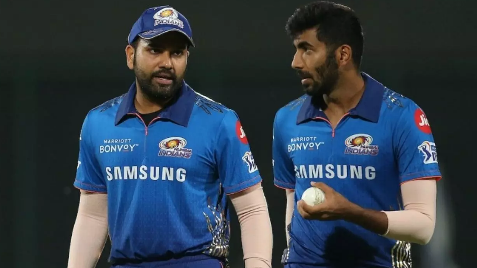 Jasprit Bumrah and Rohit Sharma | IPL 2024 | Image: Getty Images