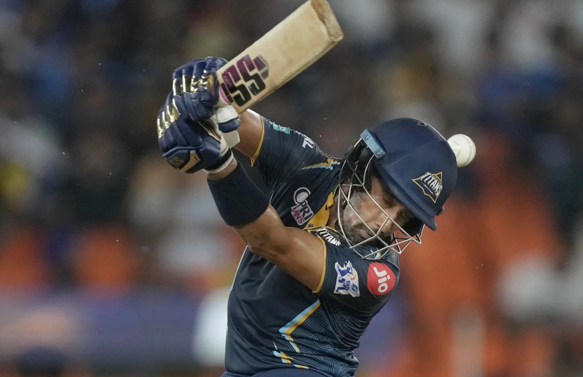 IPL 2023: আকাশ মাধওয়াল করলেন এমন বল, ব্যালেন্স হারিয়ে তিন পাক খেলেন ঋদ্ধিমান সাহা !! 2 GT vs MI | IPL 2023 | image: twitter