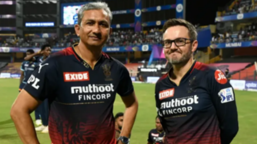 Sanjay Bangar and Mike Hesson, rcb