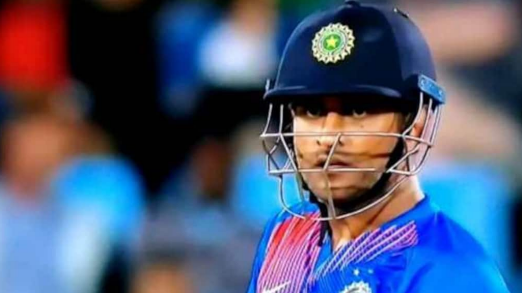 Ms dhoni angry on manish pandey