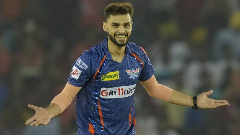 'ভাগ বেহেন&%##...' কোহলির সঙ্গে শত্রুতা ভুলতে রাজি নন নবীন-উল-হক, বিরাটকে গালি দেওয়ার ভিডিও ভাইরাল !! 3 Naveen Ul Haq, virat kohli
