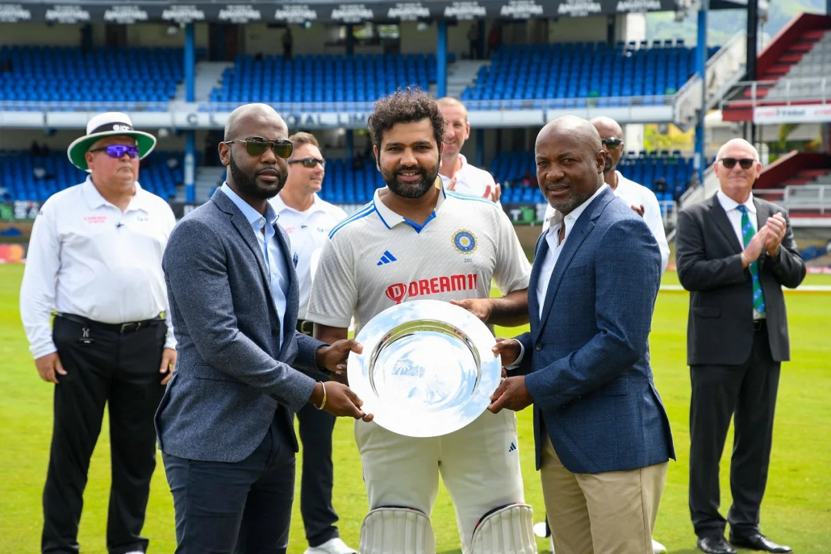 WI vs IND: “চুল কাটাতে যাও…” উসকোখুসকো হেয়ারস্টাইল নিয়ে অজি তারকার কটাক্ষের মুখে রোহিত শর্মা !! 3 Rohit Sharma | WI vs IND | Image: Getty Images