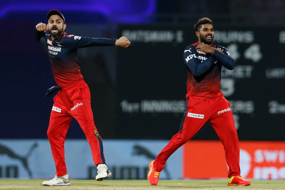 Virat Kohli and Wanindu Hasaranga | ক্রিকেট | Image: Getty Images