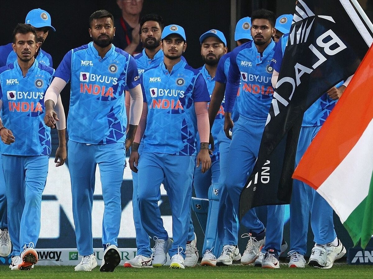 Team India: মার খেয়ে কেরিয়ার বরবাদ এই খেলোয়াড়ের, BCCI দেবে না দ্বিতীয় সুযোগ !! 21