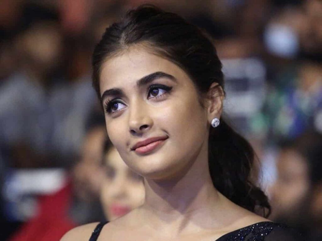 Pooja Hegde, shreyas iyer