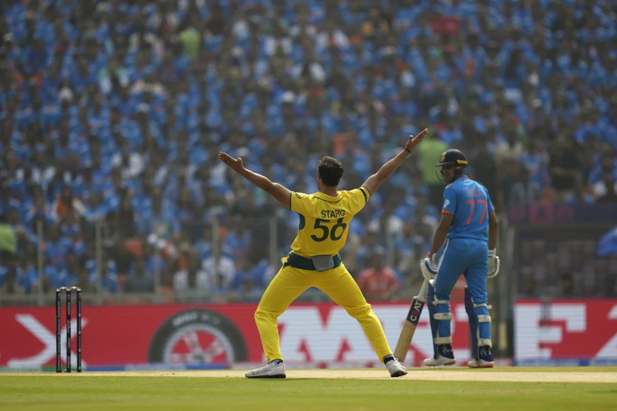World Cup 2023, IND vs AUS, Final, Highlights: সবরমতীর তীরে স্বপ্নভঙ্গ, অস্ট্রেলীয় আগ্রাসনে বিশ্বকাপ হাতছাড়া টিম ইন্ডিয়ার !! 2 Shubman Gill and Mitchell Starc | ICC World Cup 2023 | Image: Getty Images