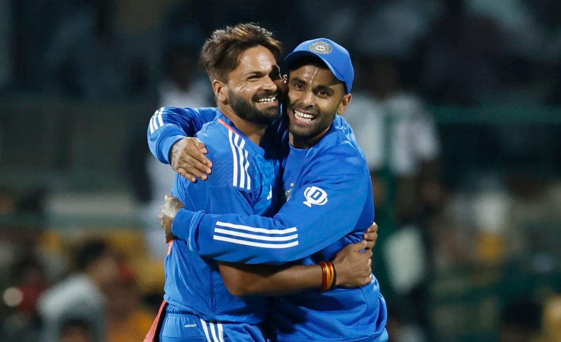 IND vs AUS: স্নায়ুর চাপ সামলে বেঙ্গালুরু বিজয় ভারতের, অস্ট্রেলিয়াকে ৪-১ হারিয়ে সিরিজের দখল নিলো টিম ইন্ডিয়া !! 3 Mukesh Kumar and Suryakumar Yadav | IND vs AUS | Image: Getty Images