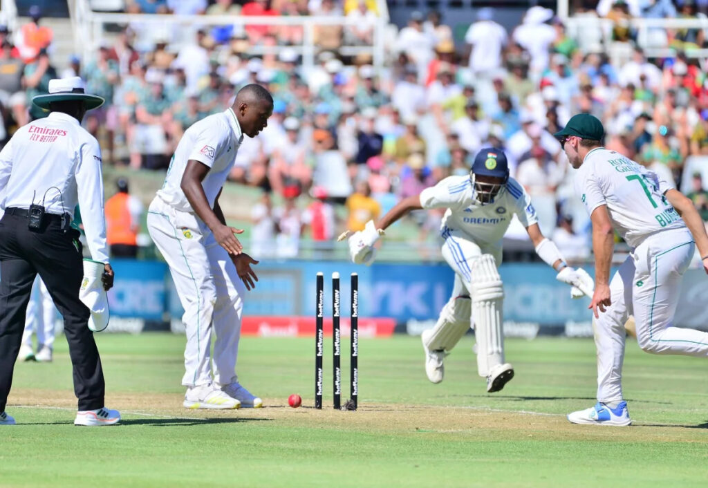 SA vs IND: কেপটাউন টেস্টের প্রথম দিনে পড়লো ২৩ উইকেট !! দিনের শেষে অ্যাডভান্টেজ টিম ইন্ডিয়া 3