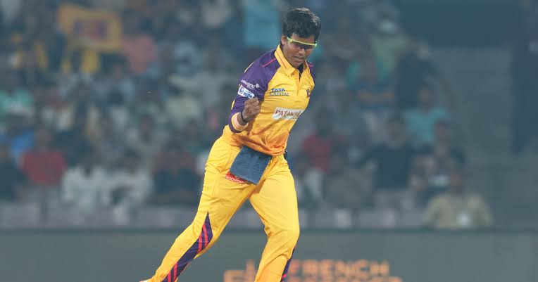 WPL 2024: "হ্যাটট্রিক করেছি বুঝতেই পারিনি...", ইউপিকে জিতিয়ে বড় খোলসা করলেন ম্যাচের সেরা দীপ্তি শর্মা !! 1