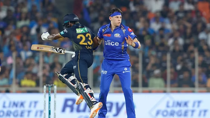 IPL 2024: ঘরের মাঠে মুম্বাইয়ের বিরুদ্ধে লড়াকু স্কোর গুজরাটের, ম্যাচ জিততে ১৬৯ করতে হবে হার্দিকদের !! 1