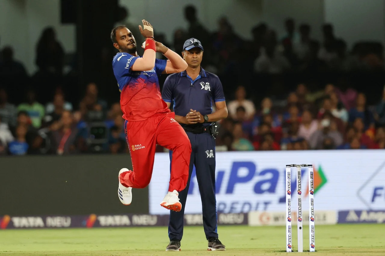 অন্ধকারে ক্রিকেট কেরিয়ার, যৌন হেনস্থার অভিযোগে নির্বাসিত হচ্ছেন কোহলির তরুণ সতীর্থ !! 3 Yash Dayal | Image: Twitter