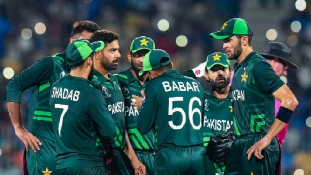 সাদা বলের ক্রিকেটে নতুন যুগের সূচনা পাকিস্তানের, প্রাক্তন RCB দলের কোচ হলেন দলের 'হেড স্যার' !! 2 Pcb পাকিস্তান