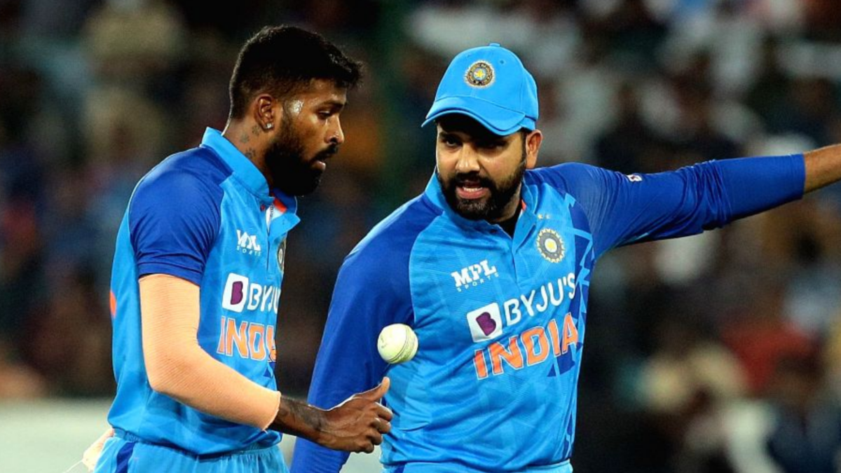 rohit-behind-hardik-t20-wc-selection