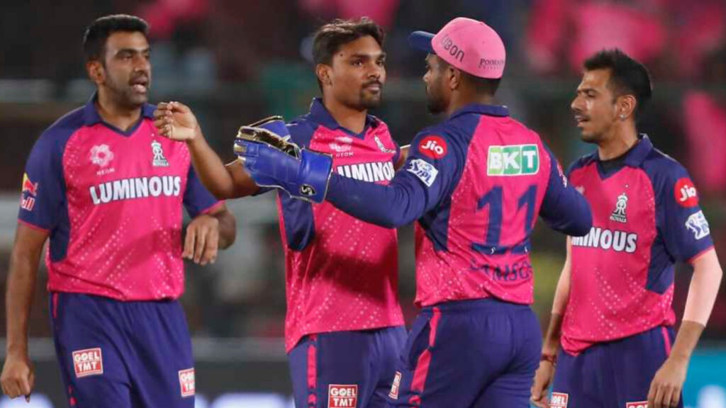 IPL ইতিহাসে প্রথম বার RCB’র জার্সি গায়ে মাঠে নামবে রাজস্থান, MS ধোনির দলকে হারানোর দোয়া করবে বিরাট !! 2 Ipl 2024