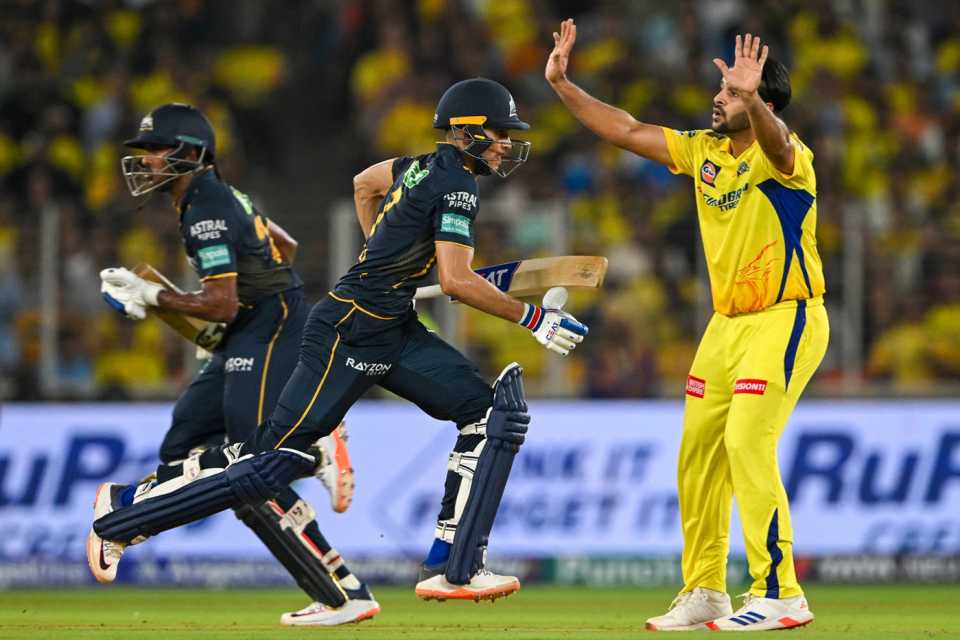 IPL 2025 GT vs CSK Toss Report in Bengali: টসে জিতলো চেন্নাই, শেষ লীগ ম্যাচে বোলিং বিভাগে বড় পরিবর্তন গুজরাতের !! 4 GT vs CSK | IPL | Image: Getty Images