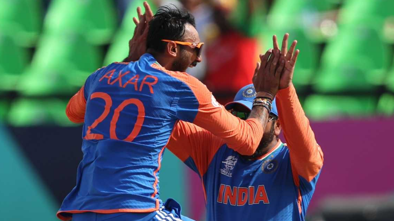 বাদ কুলদীপ, তিন অলরাউন্ডার নিয়ে অস্ট্রেলিয়ার বিপক্ষে ওডিআই একাদশ সাজিয়ে মাঠে নামছে ভারত !! 3 Axar Patel and Rohit Sharma