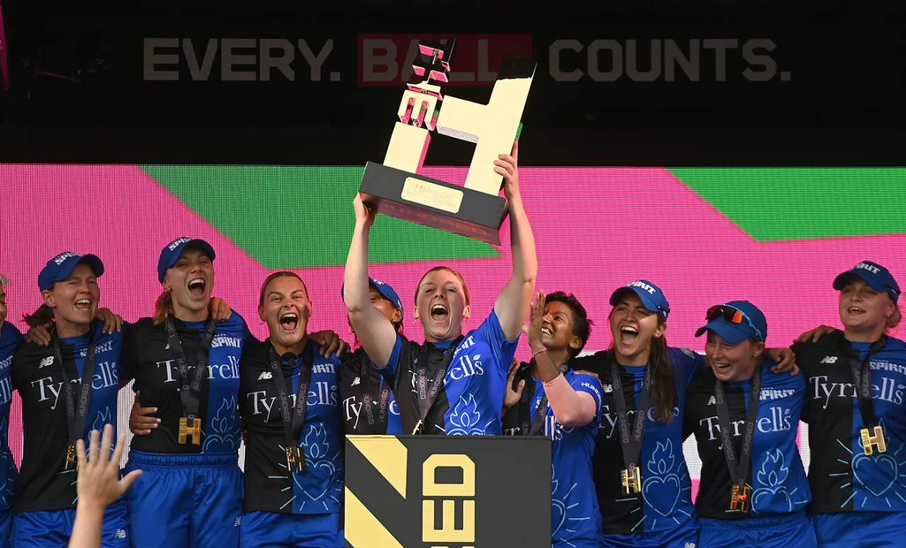 London Spirit-W with The Hundred Trophy | IPL | Image: Getty Images