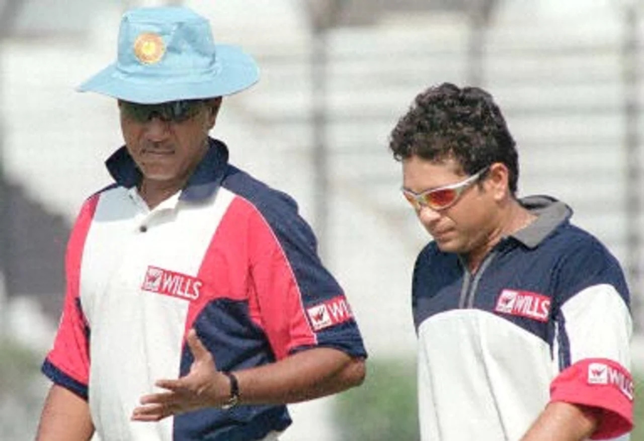 Anshuman Gaekwad with Sachin Tendulkar | Team India | Image: Twitter