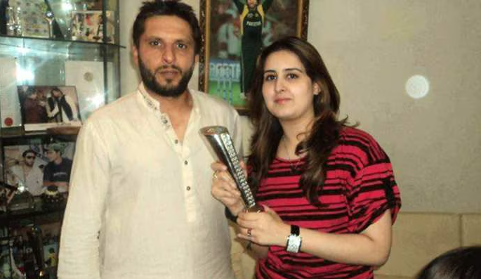 Shahid Afridi and Nadia Afridi | ক্রিকেট | Image: Twitter