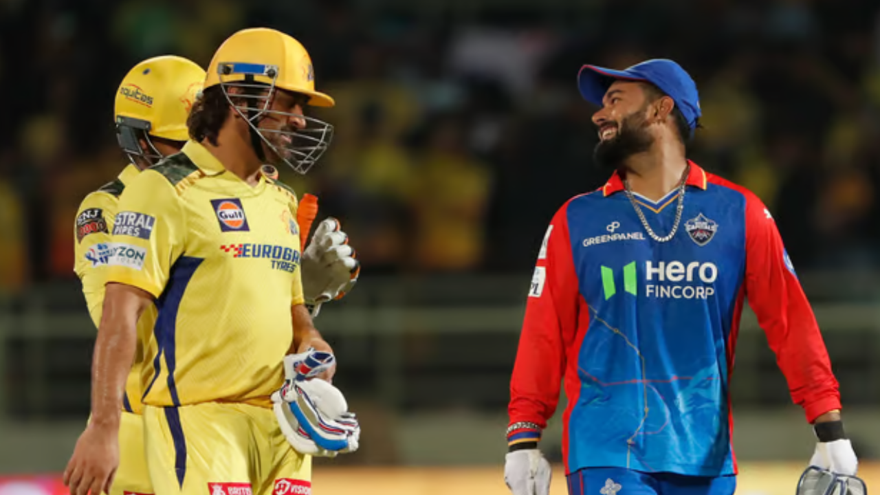 MS Dhoni and Rishabh Pant | Image: Getty Images