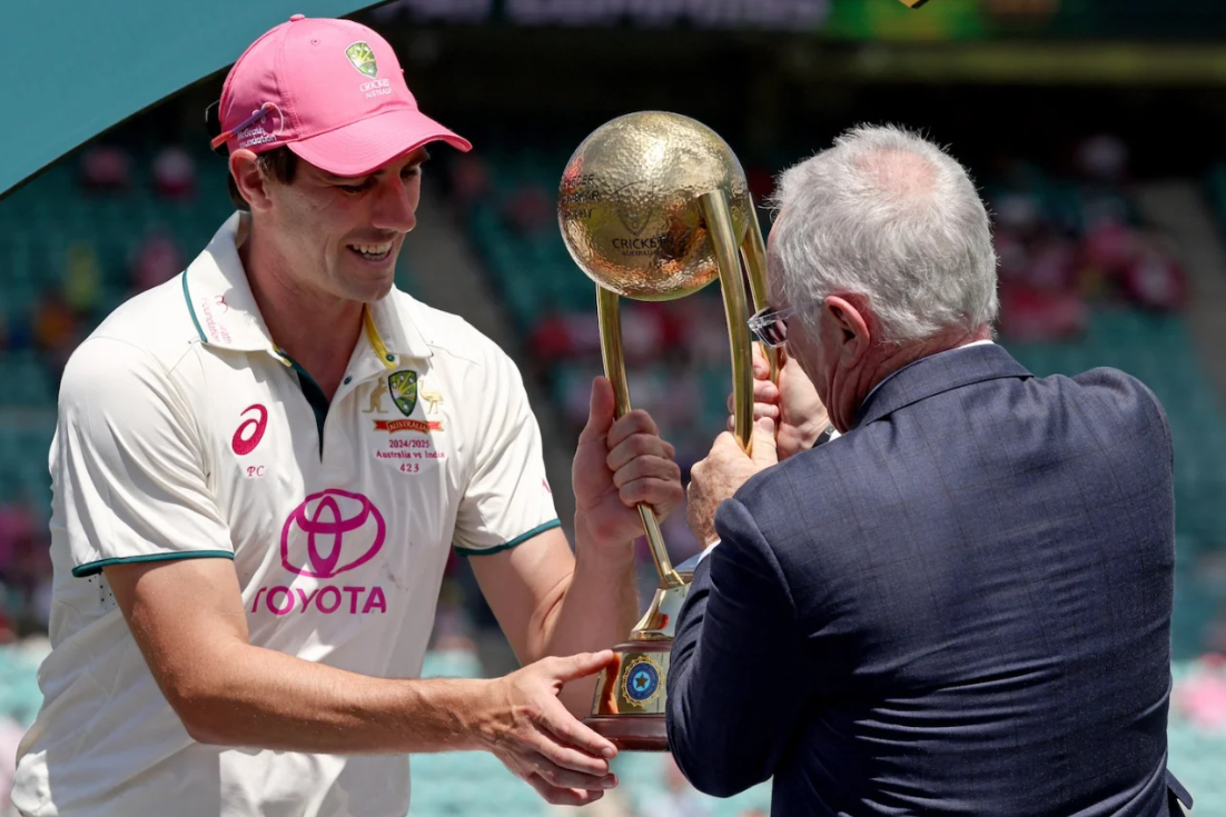 Pat Cummins Collected BGT From Alan Border | IND vs AUS | Image: Getty Images